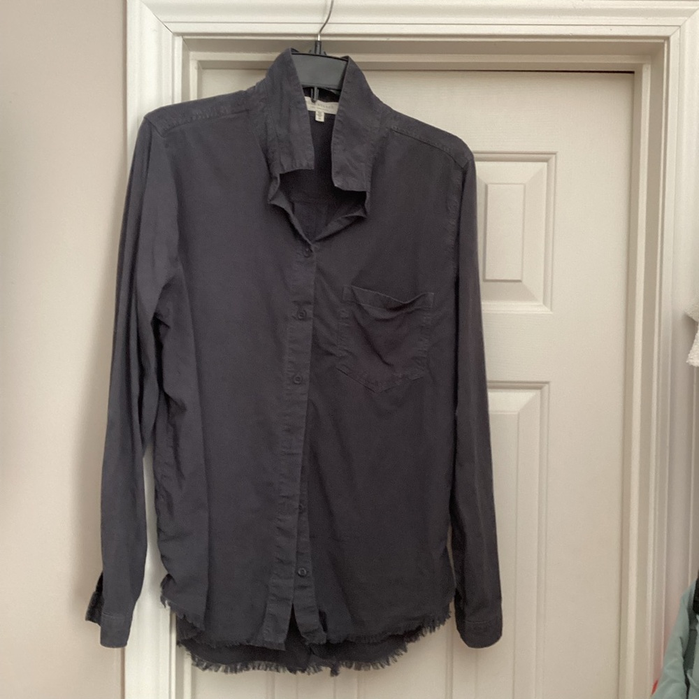 EUC Side Stitch button shirt with frayed hem Gray tencel Medium